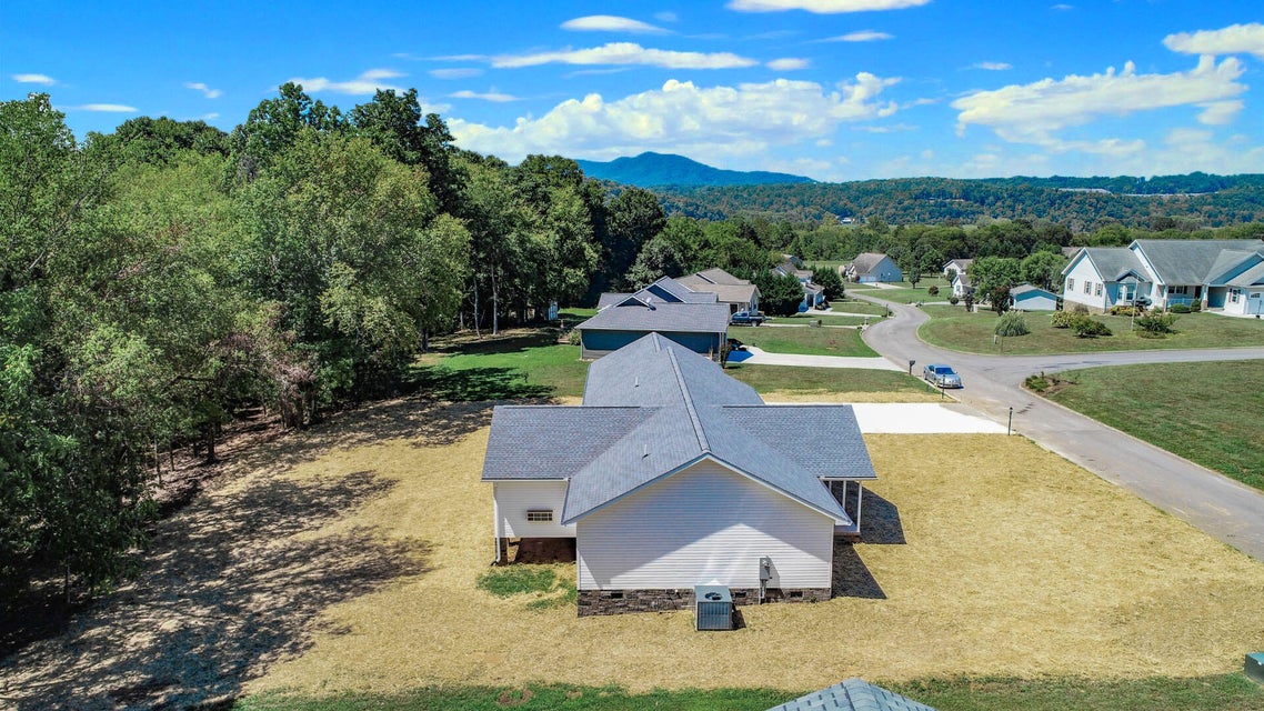 Photo #6: 159 Meadowood Road