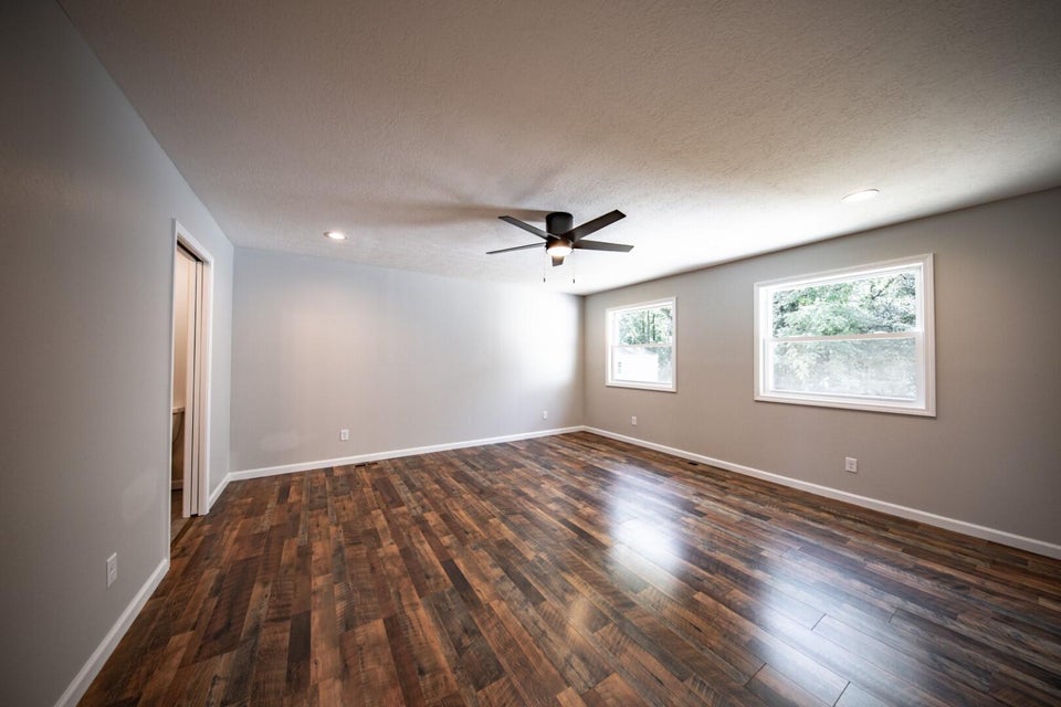 Photo #15: 159 Meadowood Road