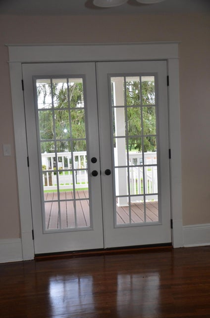 Photo #35: 828 Colonial Rd Sw Road