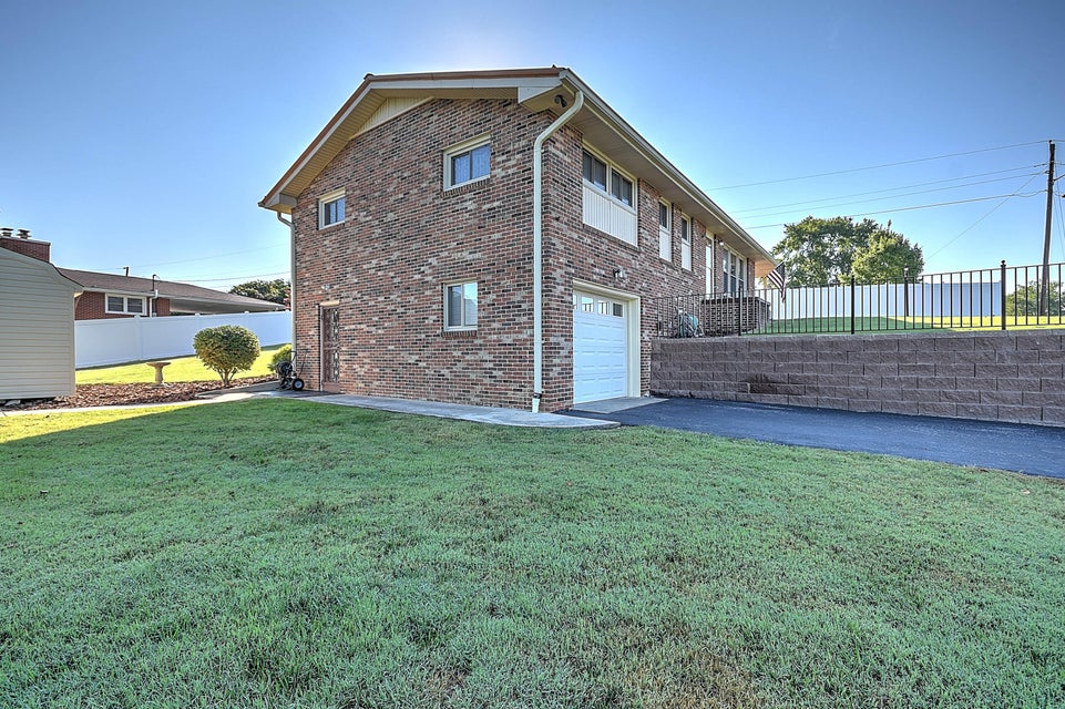 Photo #40: 132 Rosefield Drive