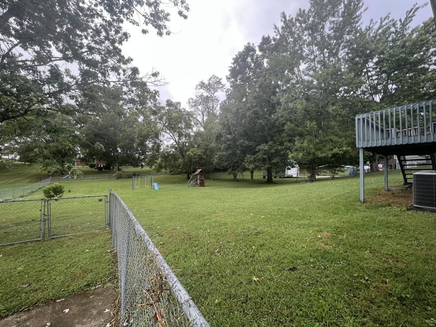 Photo #7: 120 Hopeville Avenue