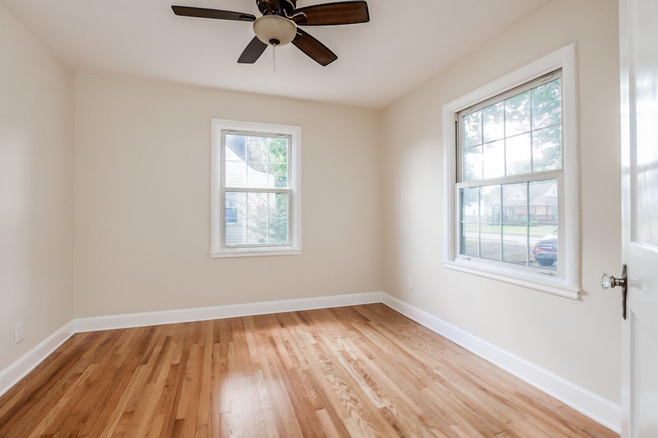Photo #7: 1640 Pineola Avenue