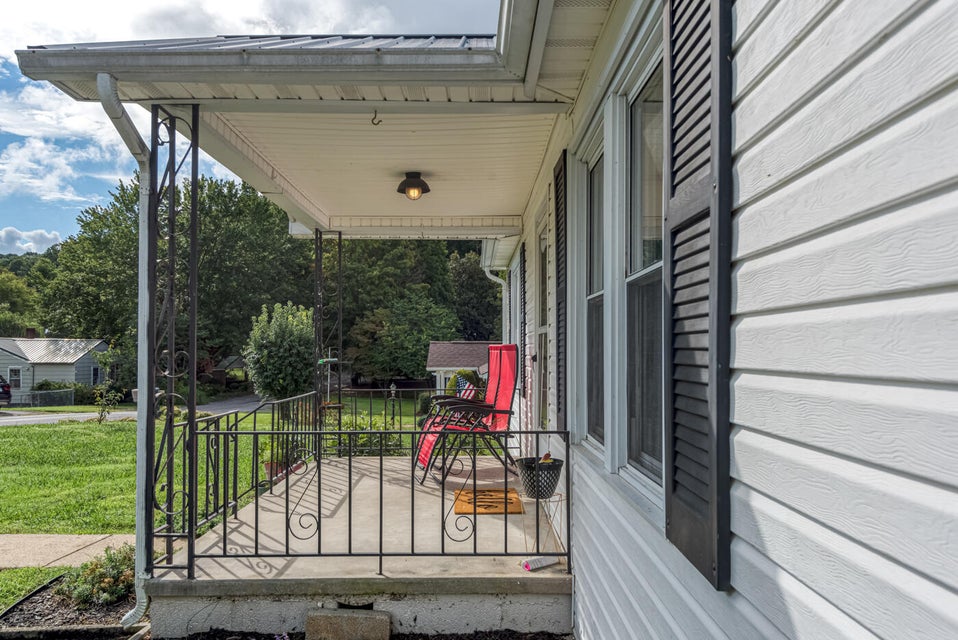 Photo #18: 822 Pine Ridge Road