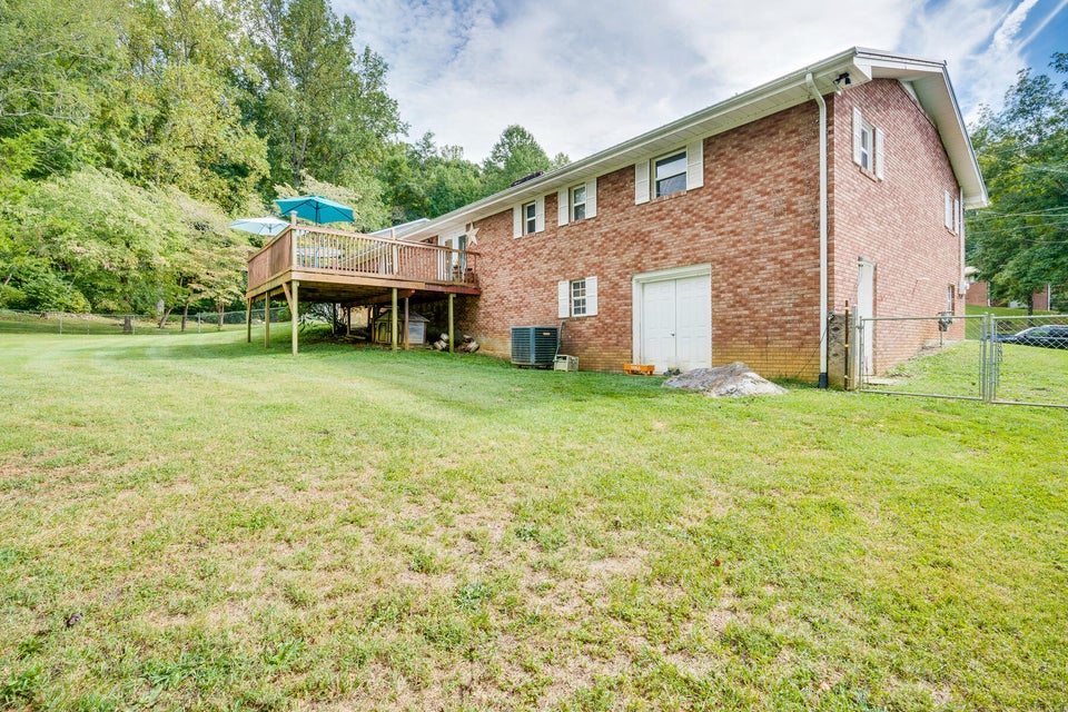 Photo #47: 1413 Woodmont Drive