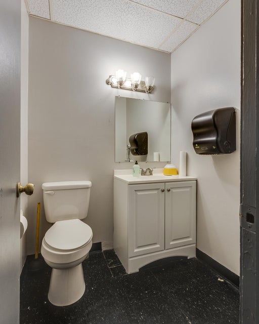 Photo #16: 440 Sullivan Street