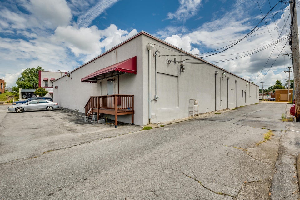 Photo #64: 440 Sullivan Street