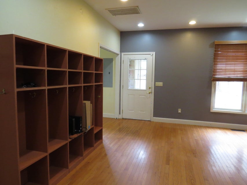 Photo #41: 564 Oak Street