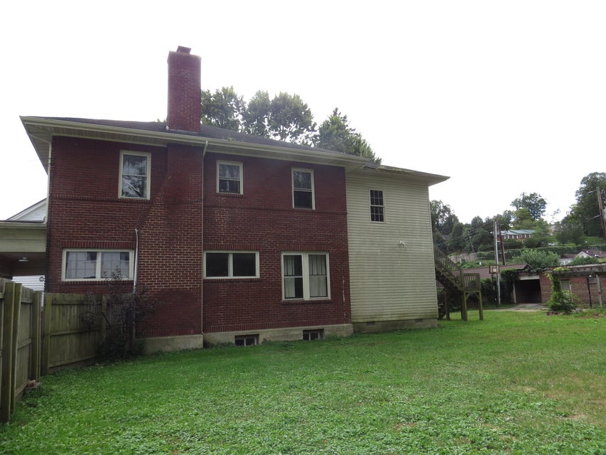 Photo #76: 564 Oak Street
