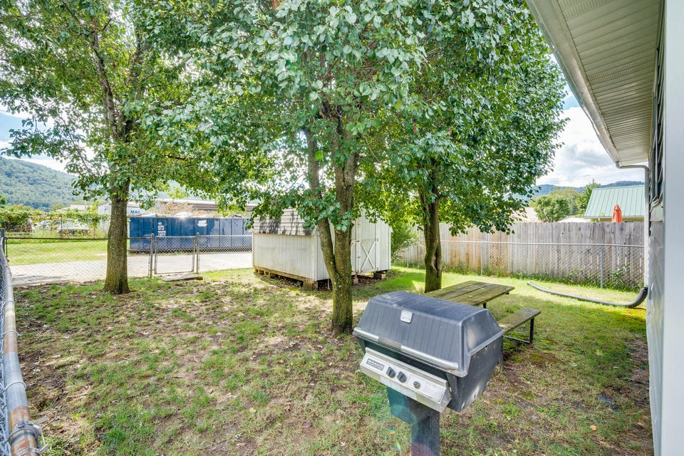 Photo #25: 516 Holston Avenue