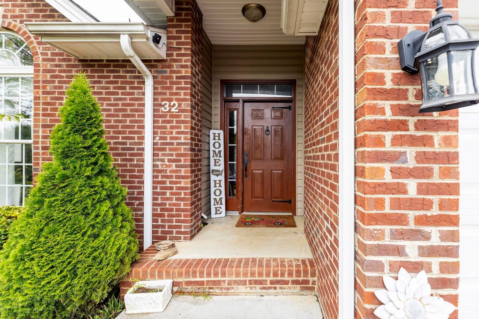 Photo #3: 32 Taylor Ridge Court
