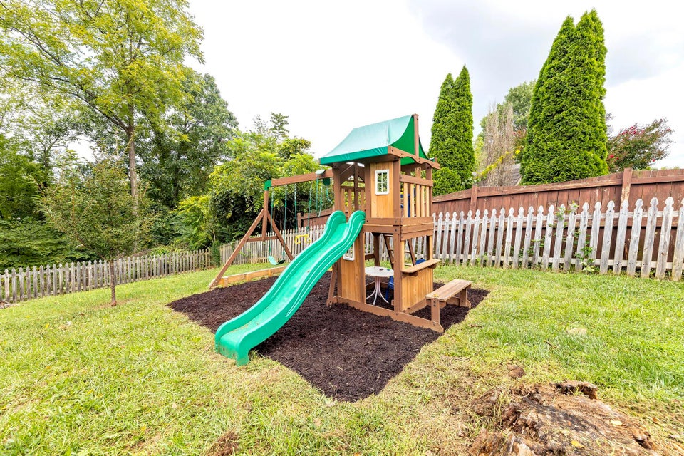 Photo #33: 32 Taylor Ridge Court
