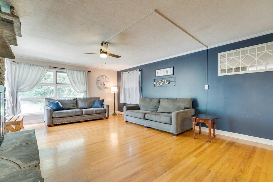 Photo #7: 587 Dogwood Drive