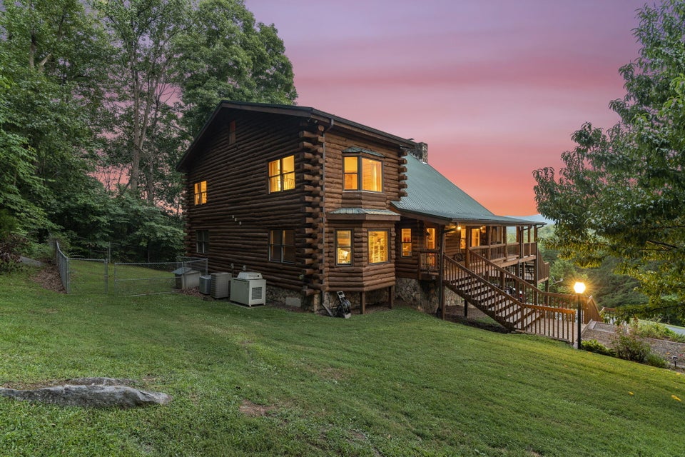 Photo #7: 303 Dalewood Road