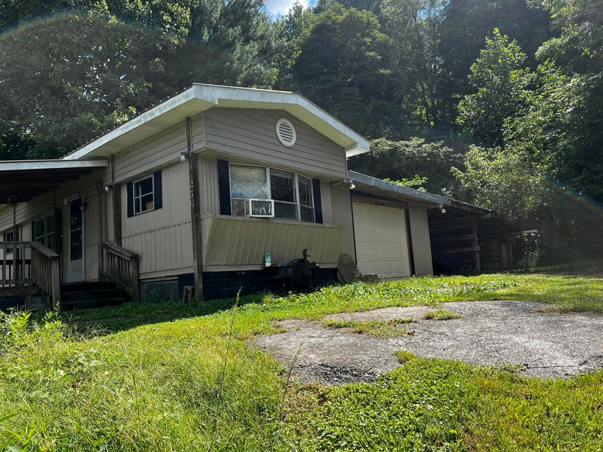Photo #33: 236 Bonnie Drive