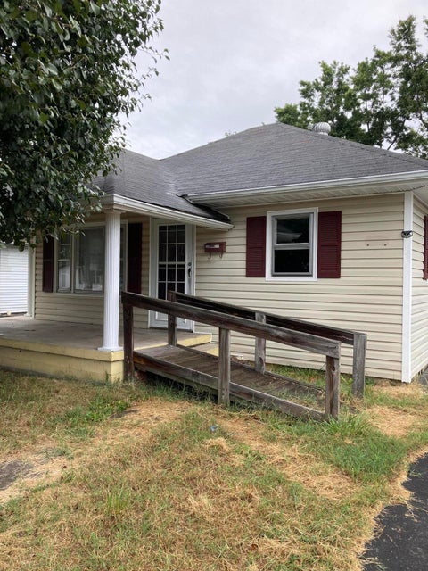 Photo #2: 1442 East Sevier Avenue