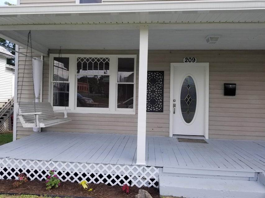 Photo #2: 209 Fairview Avenue