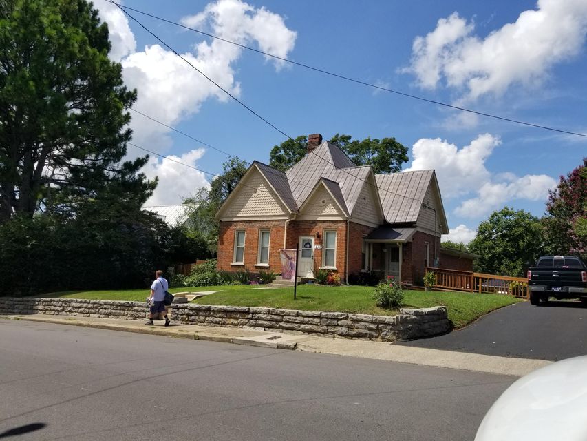 Photo #14: 209 Fairview Avenue
