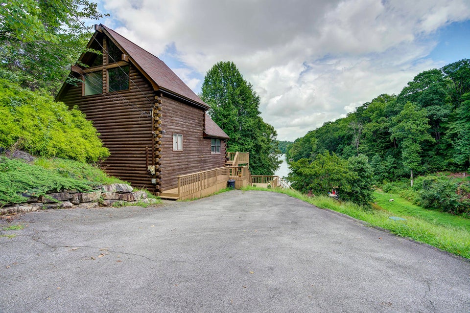 Photo #4: 388 Hideaway Farm Road