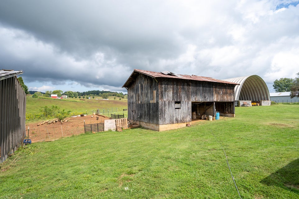 Photo #39: 3765 Carters Valley Road