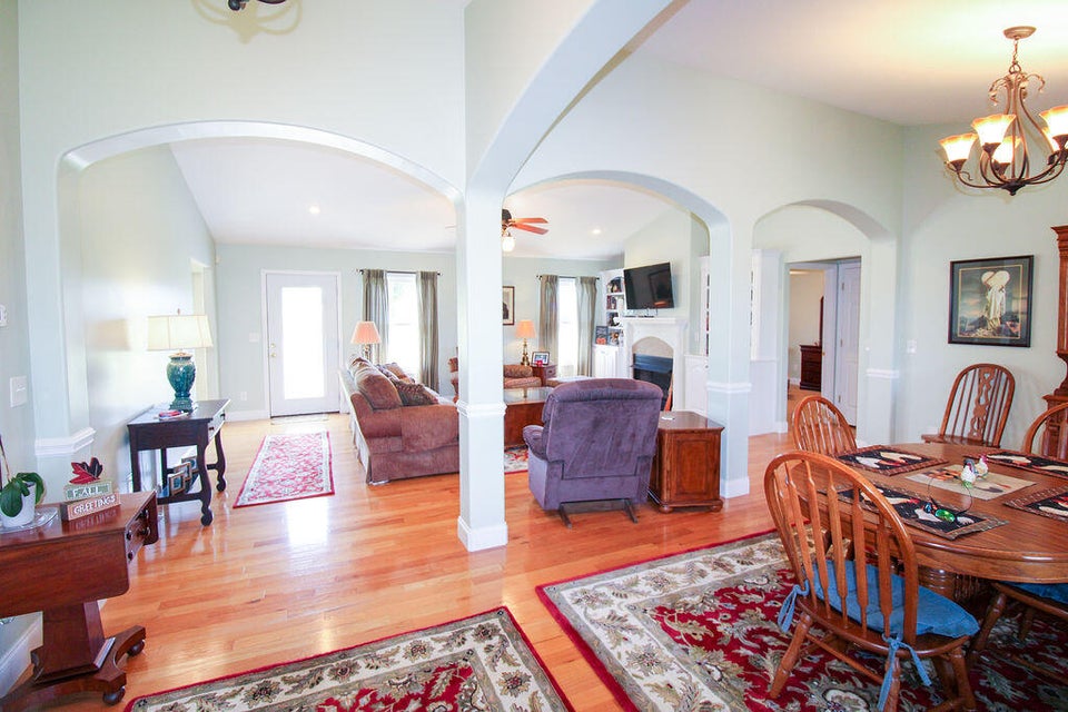 Photo #4: 60 Club House Lane