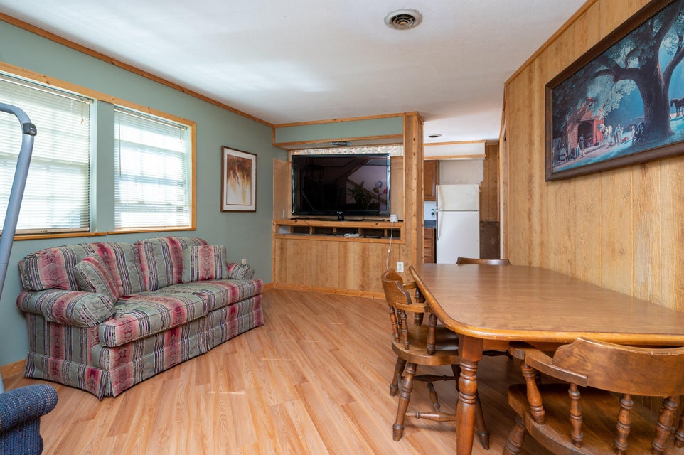 Photo #18: 210 Hart Road
