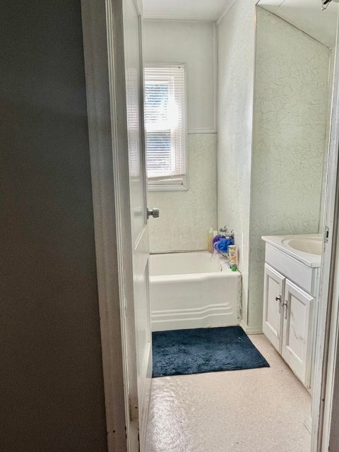 Photo #14: 1512 Suncrest Drive