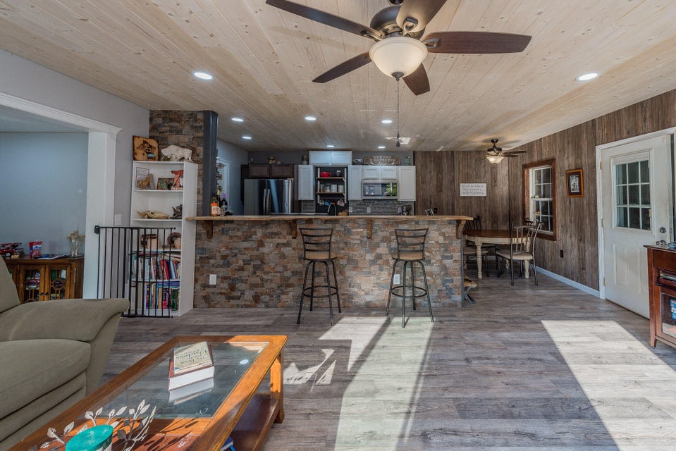 Photo #2: 124 Harr Road