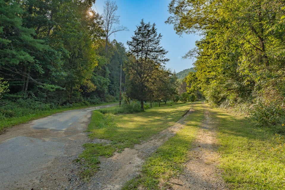 Photo #49: 124 Harr Road