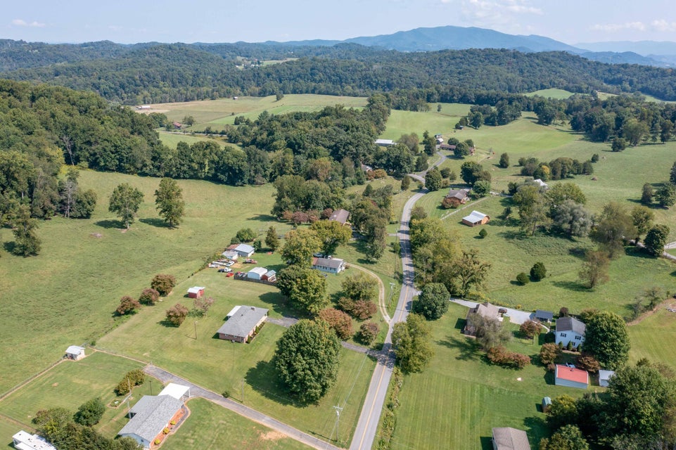 Photo #63: 868 Smalling Road