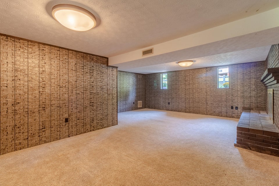 Photo #27: 1469 Ridgecrest Avenue