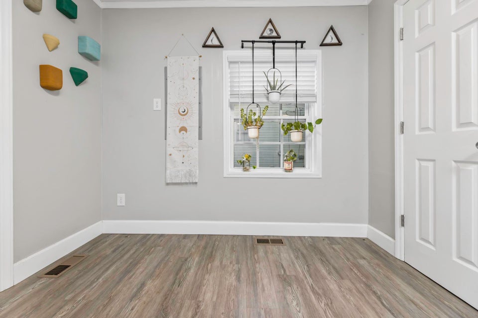 Photo #16: 609 Trudy St Street