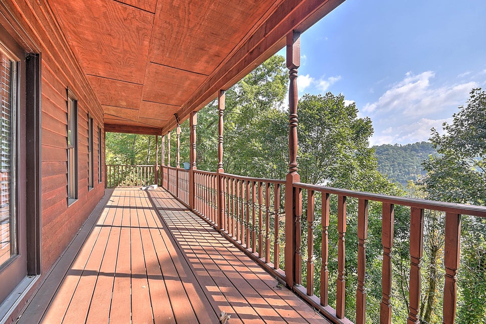 Photo #8: 22477 Wyldwood Road