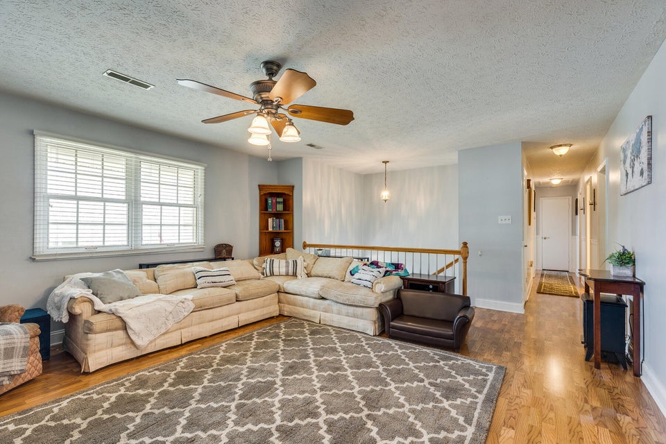 Photo #8: 1024 Starling Drive