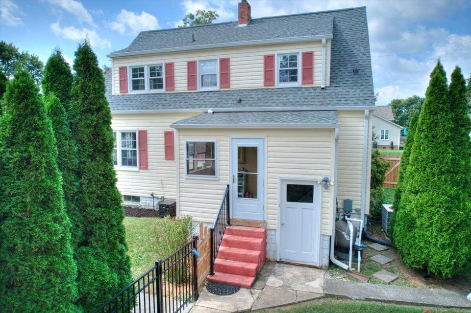 Photo #22: 216 Freemont Avenue