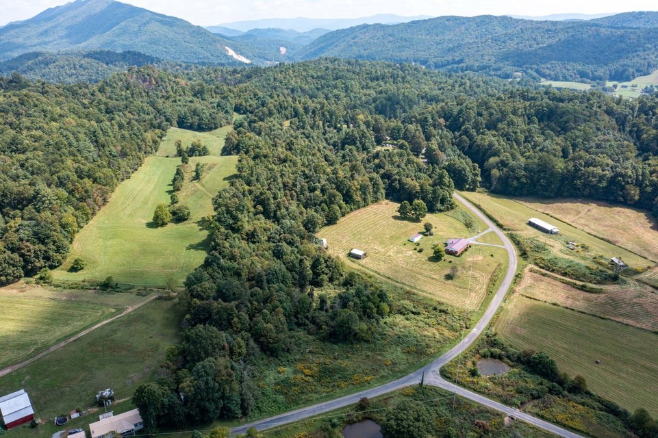 Photo #9: 3793 Pine Orchard Tract 1 Road