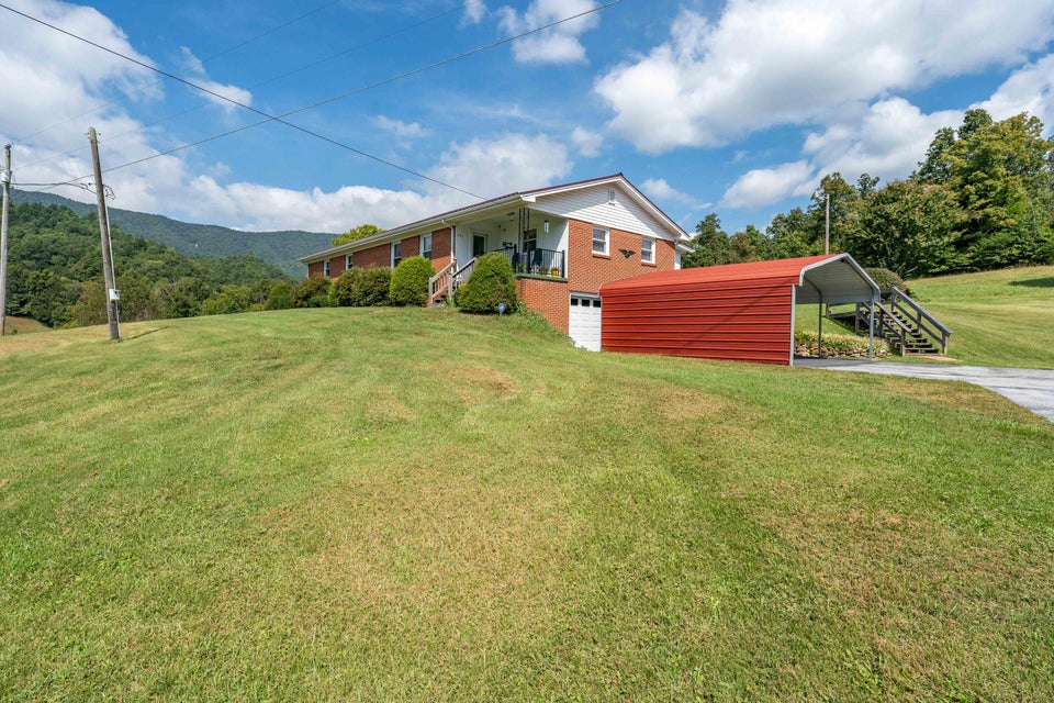 Photo #32: 3793 Pine Orchard Tract 1 Road