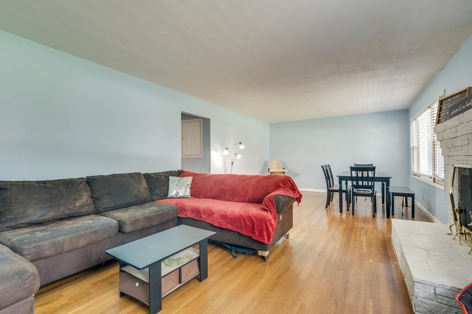 Photo #9: 585 Woodland Circle