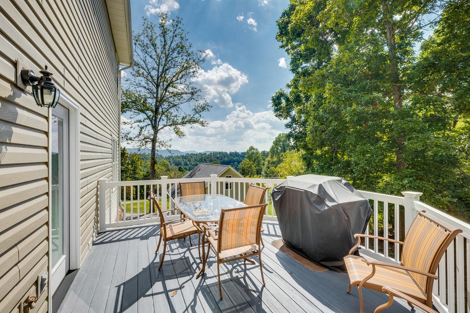 Photo #20: 809 Seven Oaks Drive