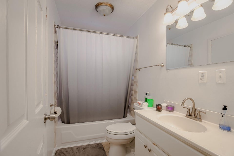 Photo #13: 830 Choctaw Drive