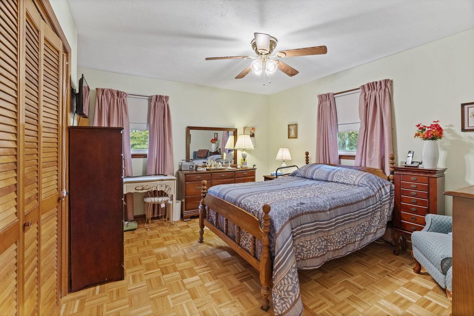 Photo #11: 126 Springhill Terrace