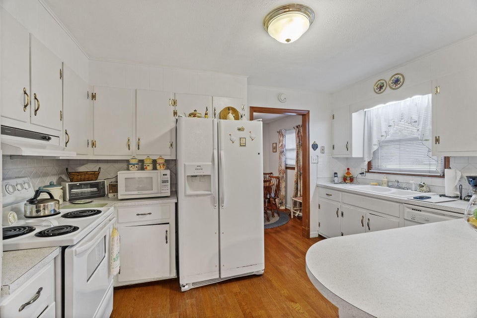 Photo #7: 126 Springhill Terrace
