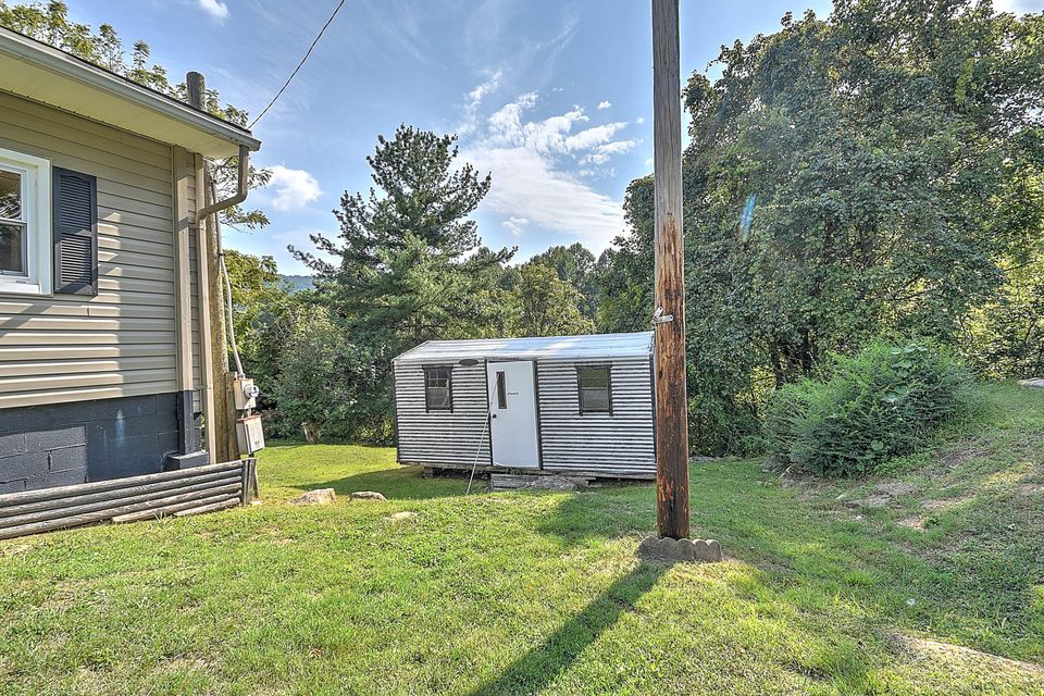 Photo #6: 164 Elliott Drive