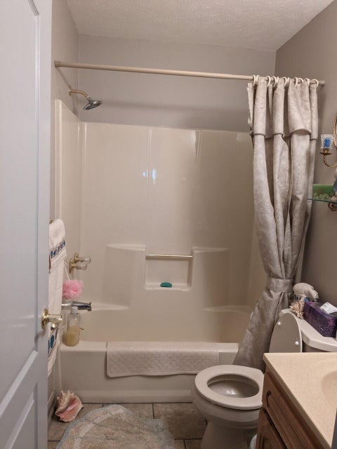 Photo #9: 3827 Sunflower Court