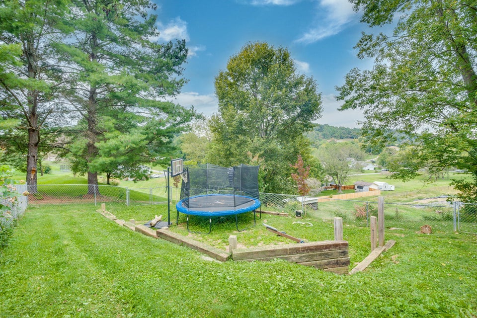 Photo #50: 118 Windsong Drive