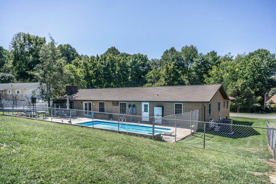 Photo #5: 1213 Tanglewood Drive