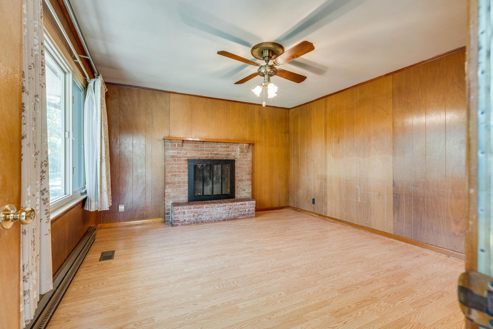 Photo #7: 500 Hillrise Drive