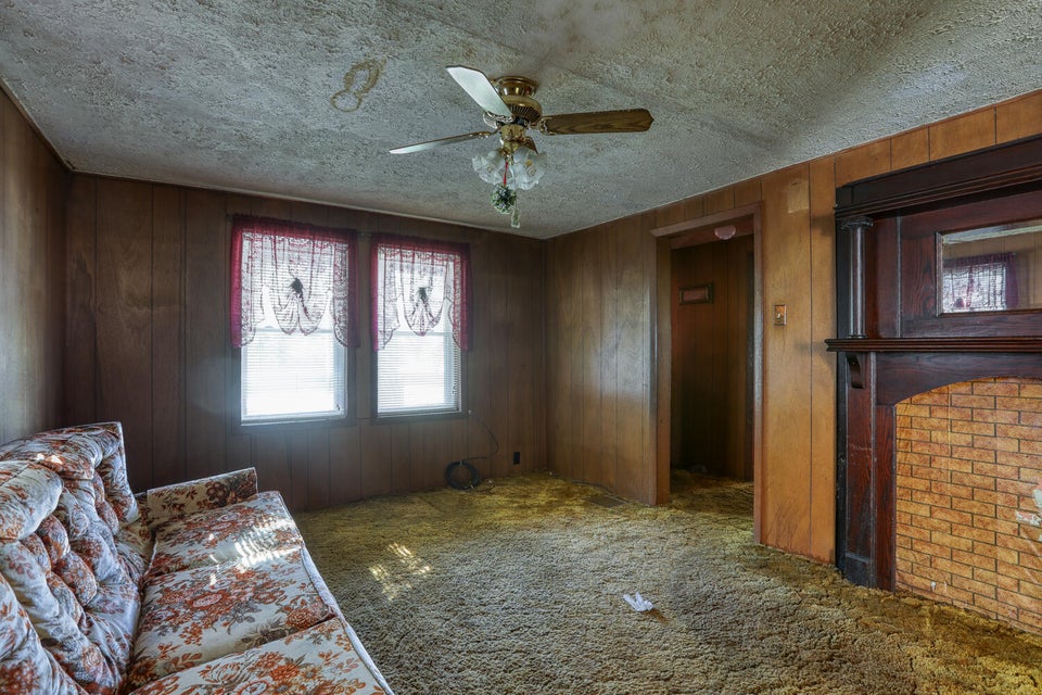 Photo #37: 109 Devault Street