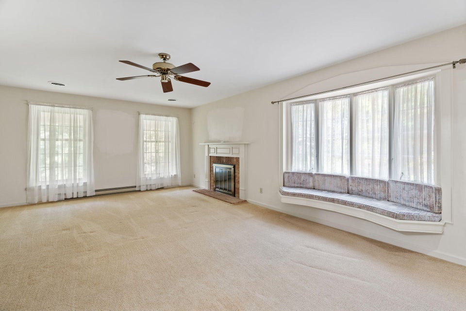 Photo #18: 20591 Azen Road