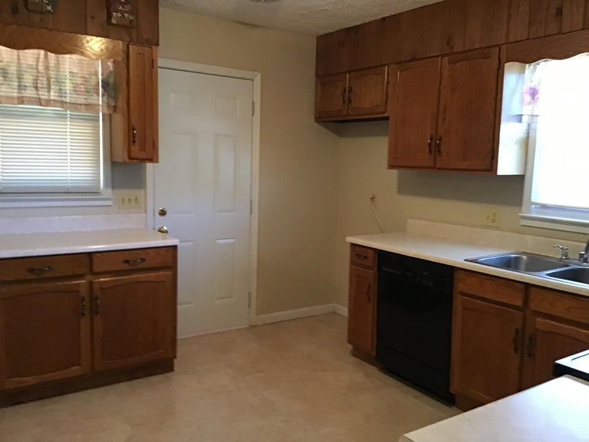 Photo #12: 3118 Ervintown Road