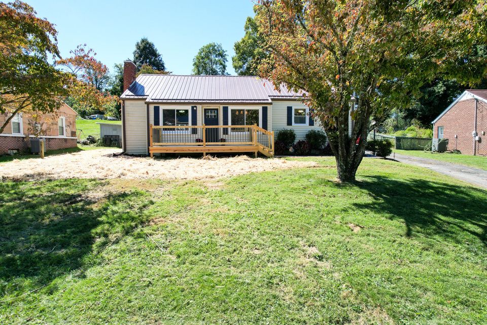 Photo #2: 120 Shenandoah Drive